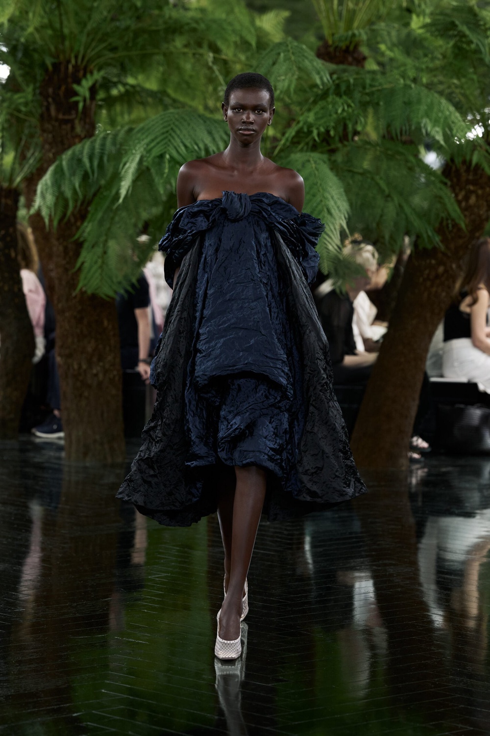 Image from: At Dior Haute Couture 2026/27, Jonathan Anderson Shapes Fashion Into Sculpture