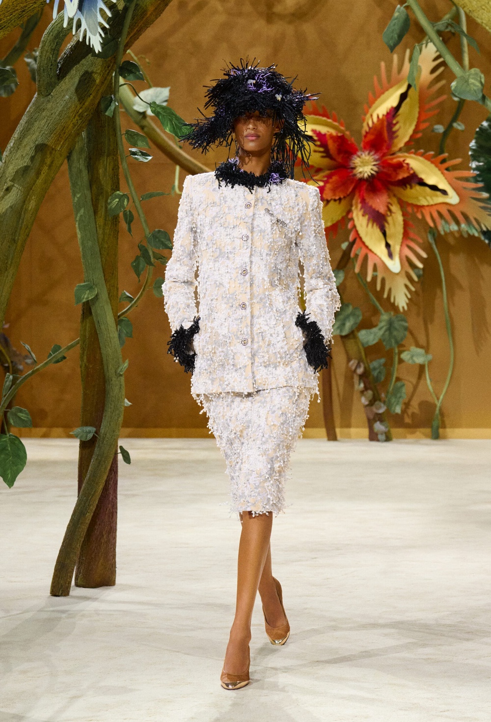 Image from: Matthieu Blazy Spins a Modern Fairytale for Chanel Haute Couture 2026/27
