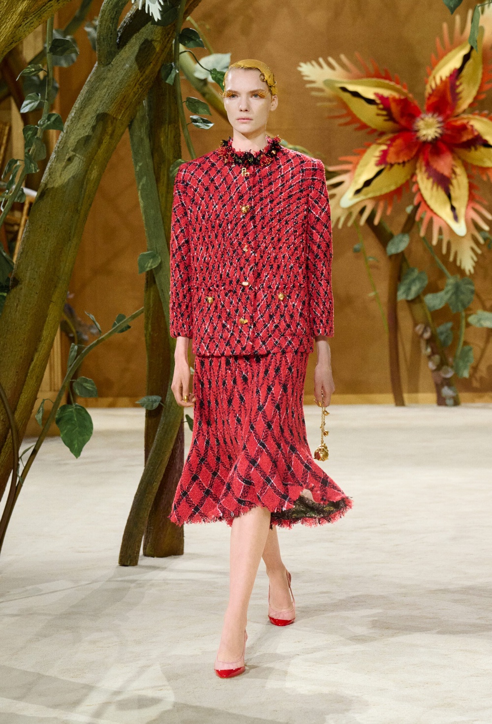 Image from: Matthieu Blazy Spins a Modern Fairytale for Chanel Haute Couture 2026/27