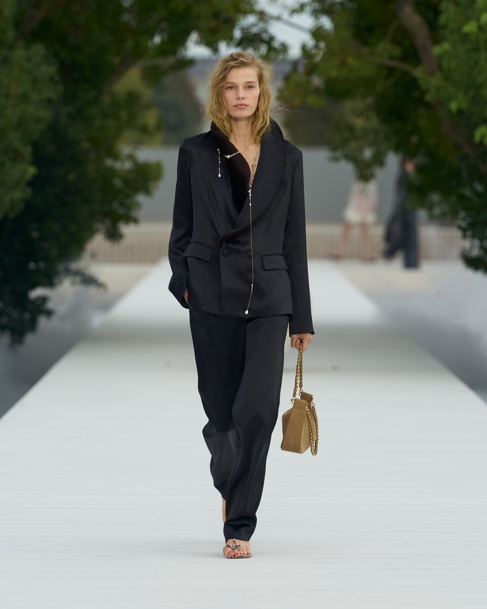 Image from: PFW: Being Of Lightness At Dior Spring/Summer 2027