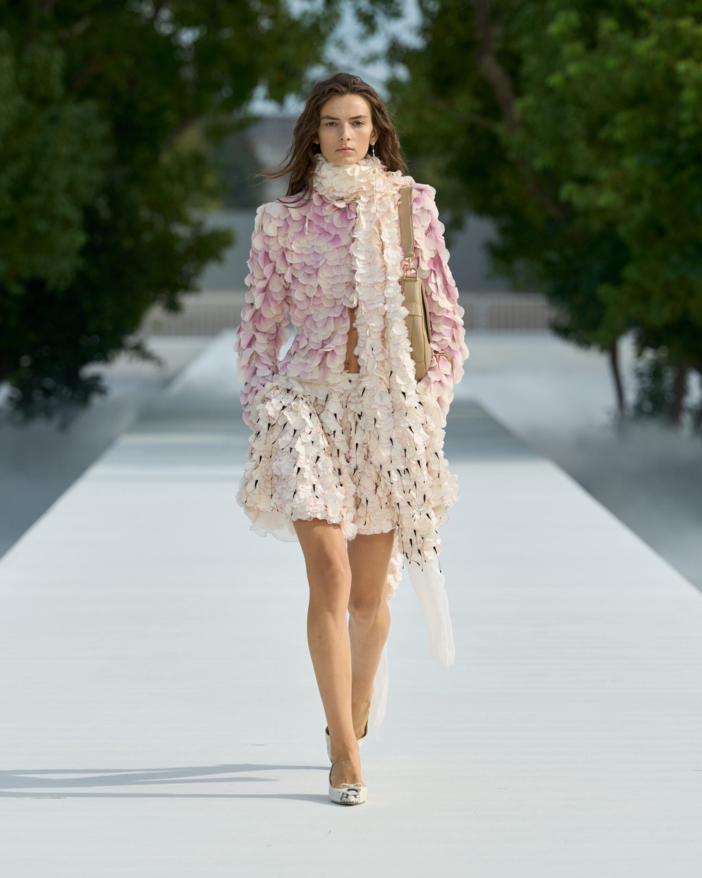 Image from: PFW: Being Of Lightness At Dior Spring/Summer 2027
