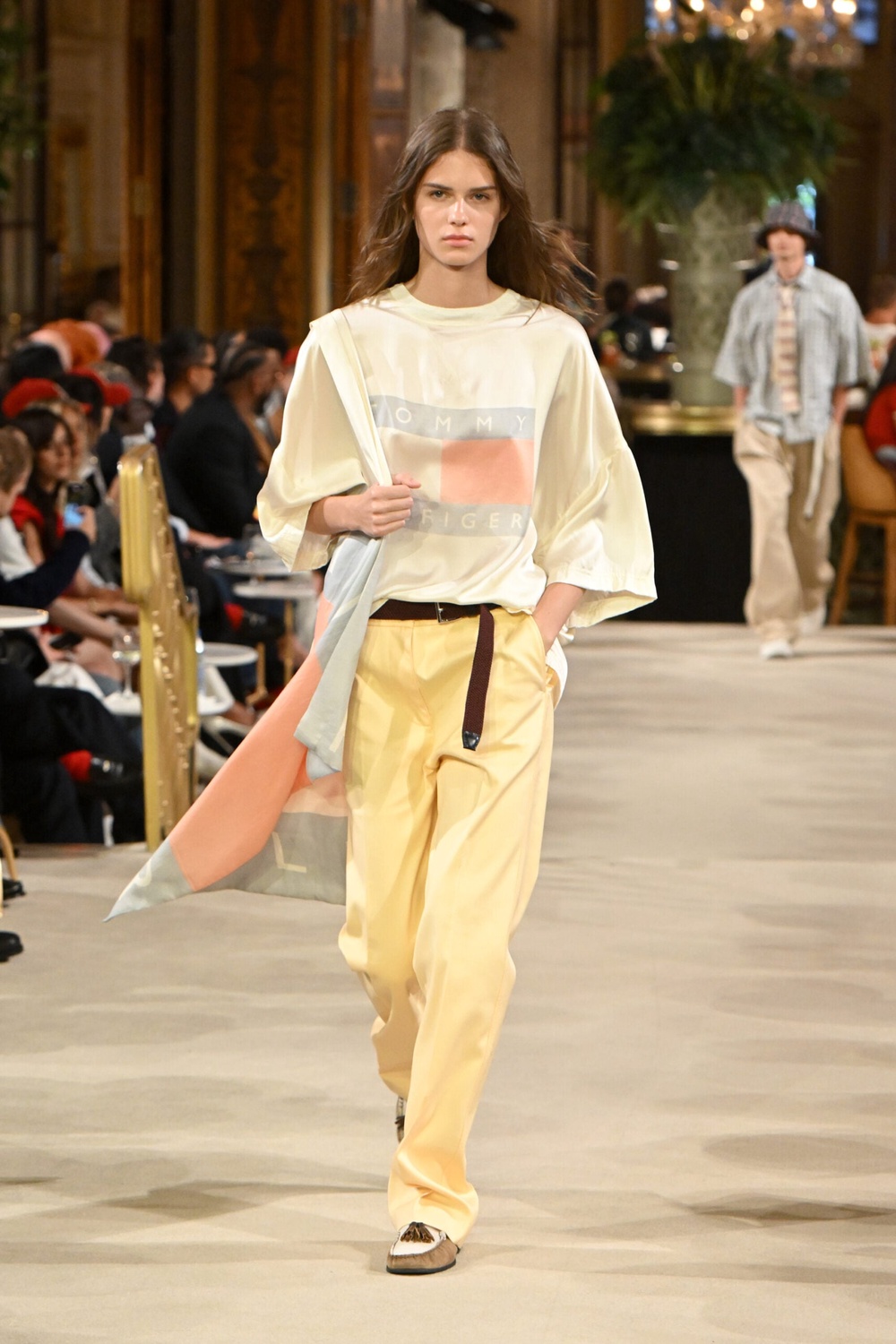 Image from: NYFW: Tommy Hilfiger Returns To The Plaza For Spring/Summer 2027