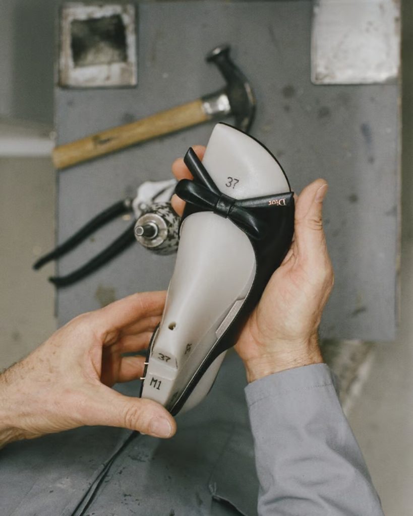 Image from: In Good Hands: Fashion Is Finally Turning To Crafts