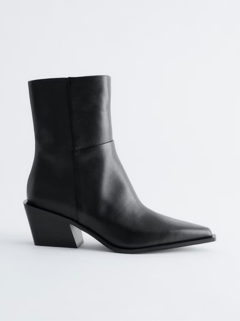 Image from: The Devil Wears Prada 2 Is Finally Here – Here’s All The Exact Outfits