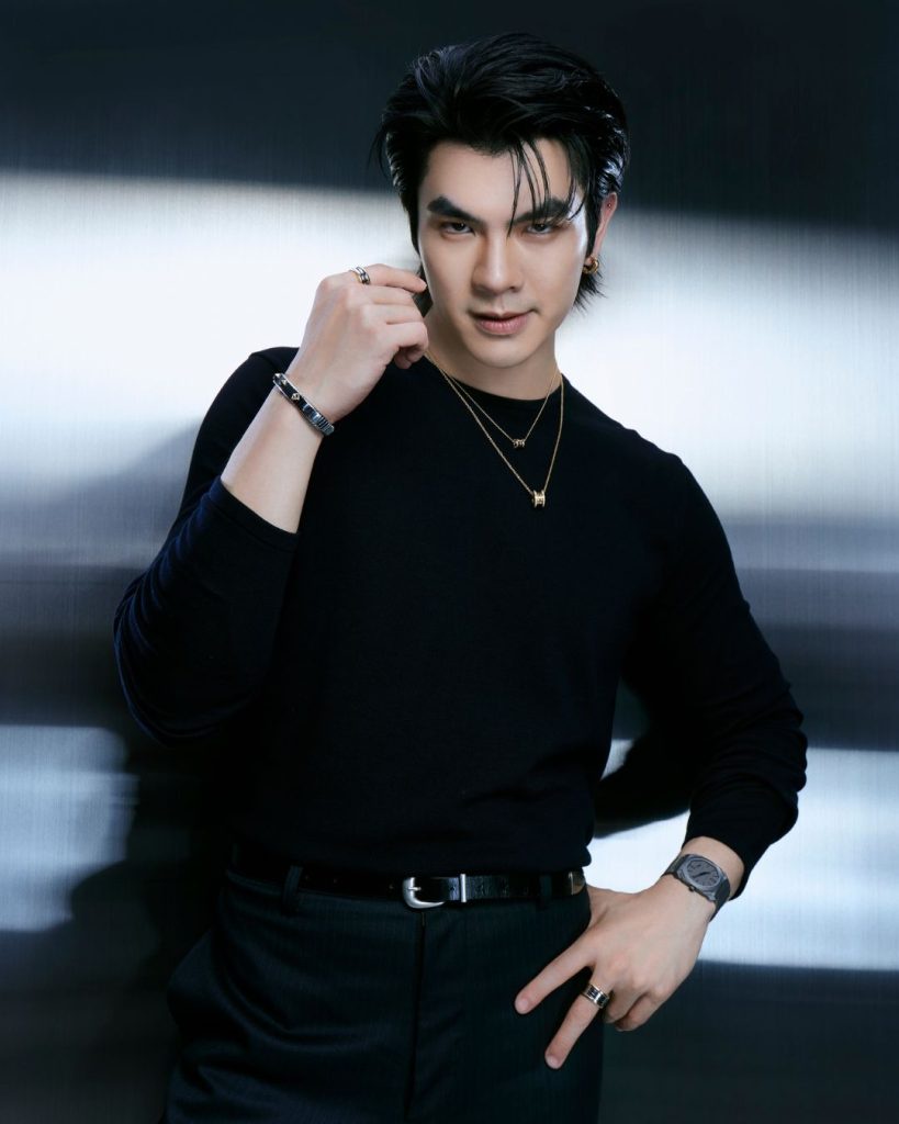Image from: How Bvlgari Turned Gold and Steel Into a New Iconic Jewellery Collection