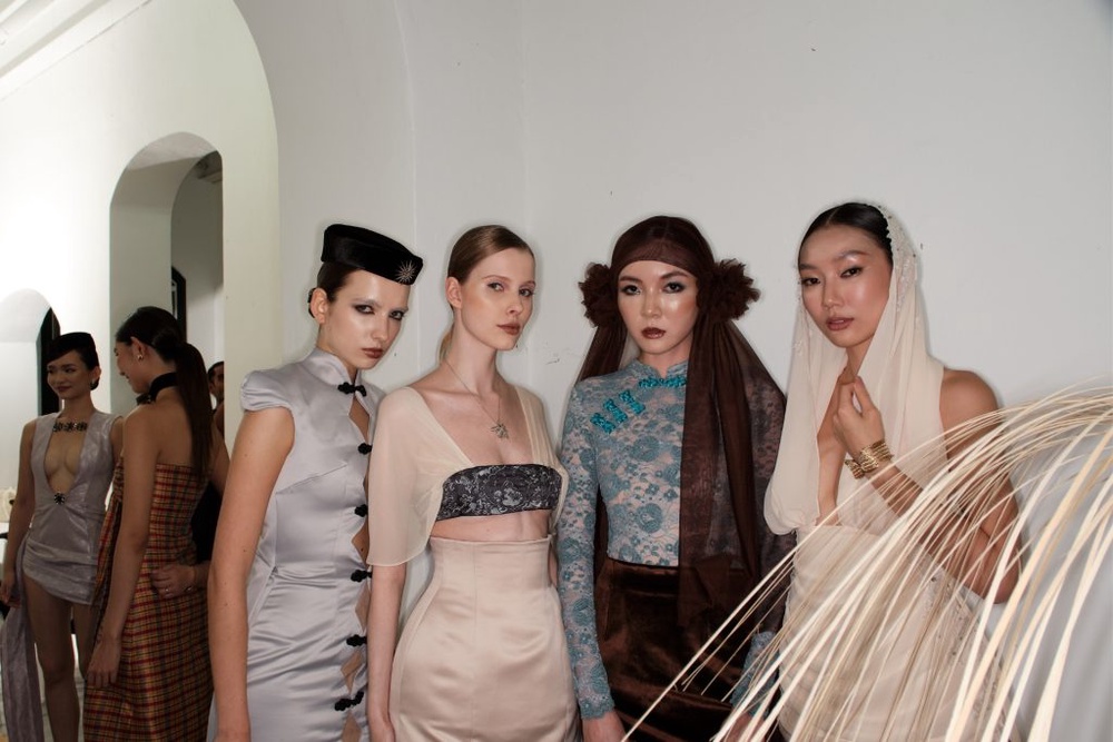 Image from: Thread Talk with Couture Deisgner Phoebe Wong