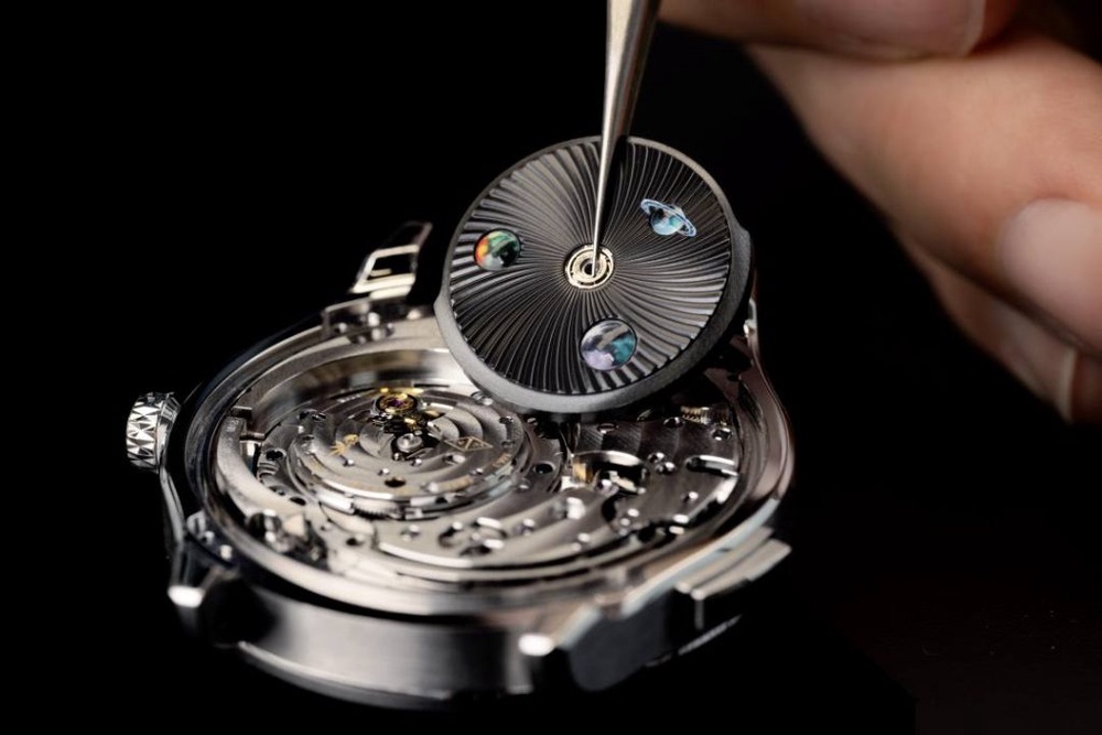 Image from: Inside Van Cleef & Arpels’ Midnight Jour Nuit Phase De Lune, the Showstopper That Took Four Years To Build