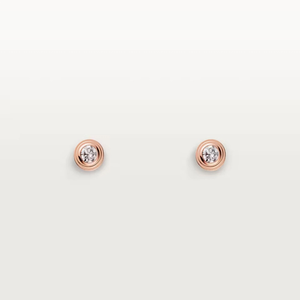 Image from: Teeny Tiny Earrings Are Having a Very Big Moment, As Seen on Jennie, Lisa, Momo, and More