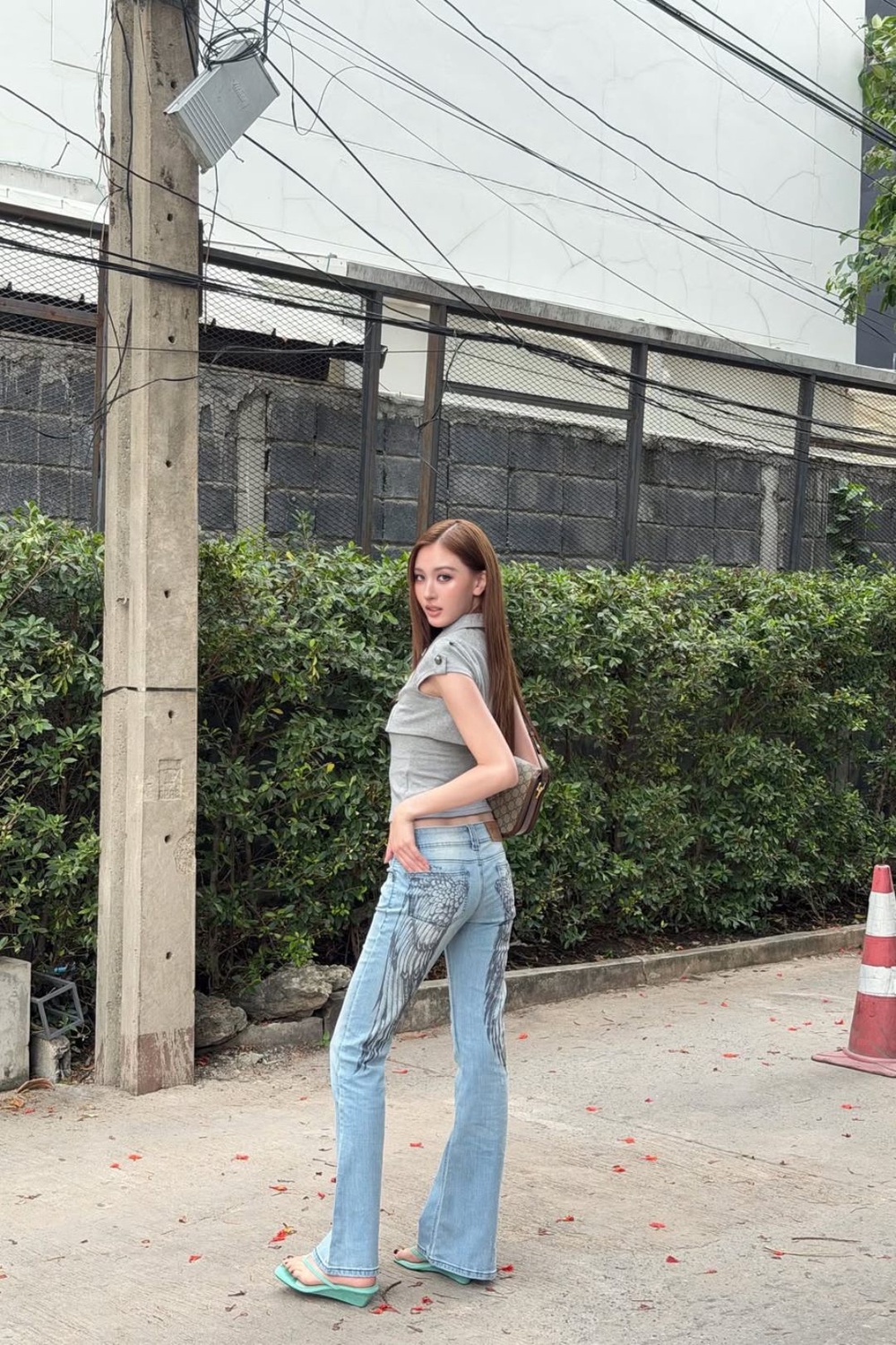 Image from: It’s Not a Stretch to Say This: Skinny Jeans Are Back
