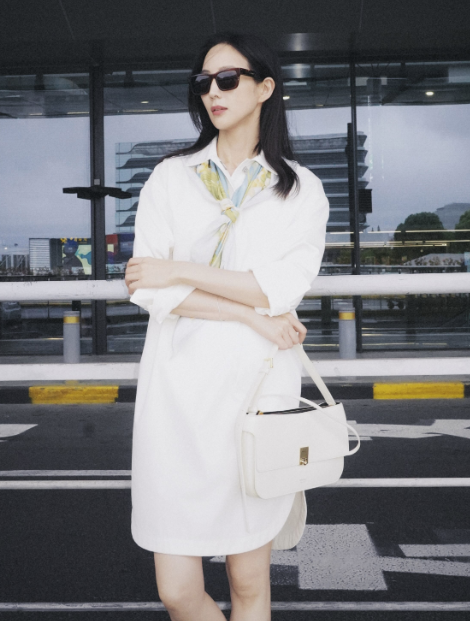 Image from: Bag of the Week: Ferragamo Cara Bag