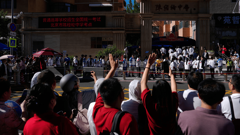 Image from: 中国城调失业率下滑 灵活就业反陷低薪困局