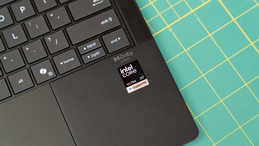 Image from: ASUS ExpertBook Ultra dilancar di Malaysia, laptop ringan 0.99kg, skrin Tandem OLED 3K & Intel Core Ultra X7