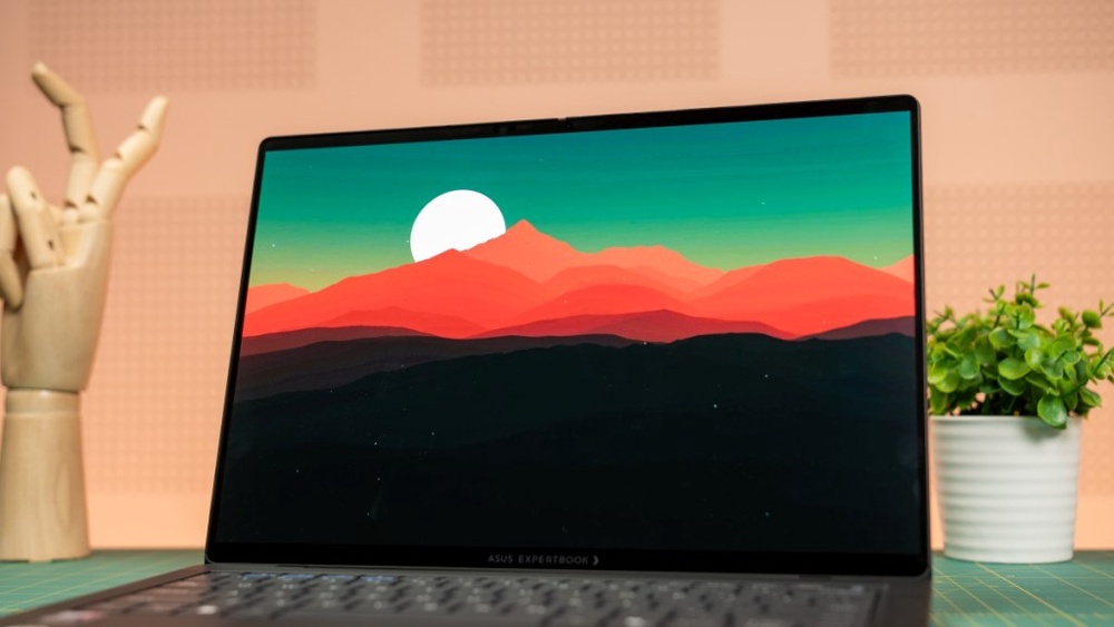 Image from: ASUS ExpertBook Ultra dilancar di Malaysia, laptop ringan 0.99kg, skrin Tandem OLED 3K & Intel Core Ultra X7