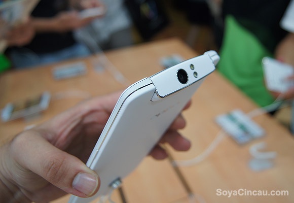 Image from: Honor Robot Phone kini rasmi: Kamera gimbal bermotor, dwikamera 200MP ARRI & bateri 7,060mAh
