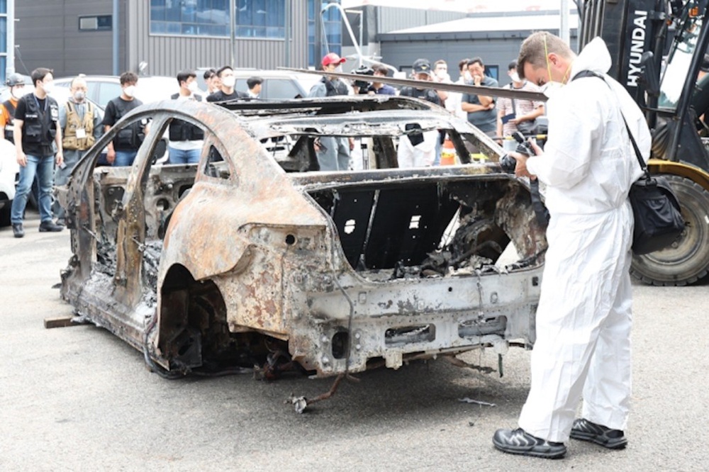 Image from: EV terbakar di Alam Damai, adakah ia Mercedes-Benz EQE?