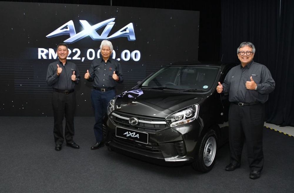 Image from: Perodua turunkan harga Axia sehingga RM4,700, kini bermula RM33,900