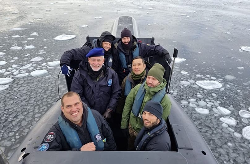 Former Chief of Defence Staff, Gouveia e Melo, on the Arpão submarine in the Arctic