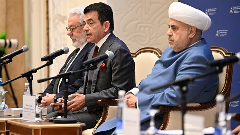 Dr Salem bin Mohammed Al-Malik, Director General of the Islamic World Educational, Scientific and Cultural Organization during the Forum.