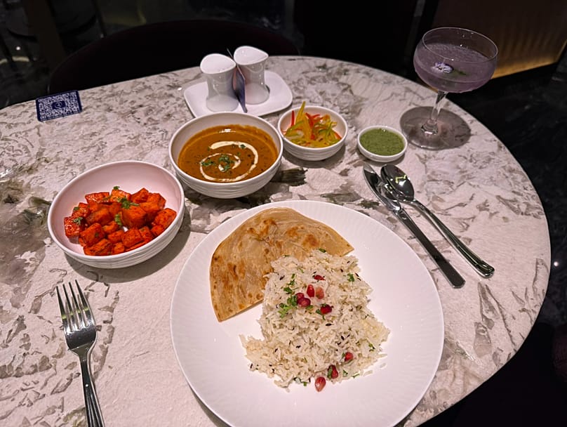You can also order à la carte plates at the Executive Dining space