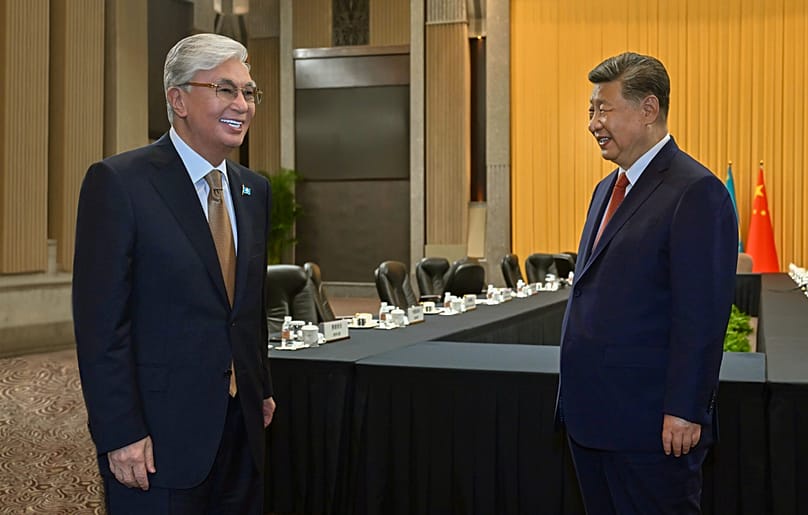 Presidents Kassym-Jomart Tokayev and Xi Jinping meeting in Shanghai