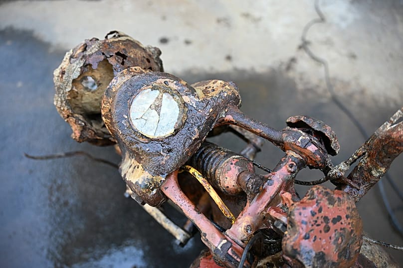 A look at the speedometer of the old Wehrmacht motorcycle.