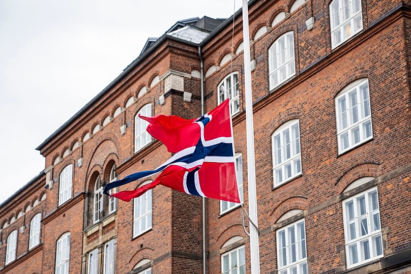 The Norwegian flag flies at half-mast at the Norwegian Embassy in Copenhagen, 28 August, 2026