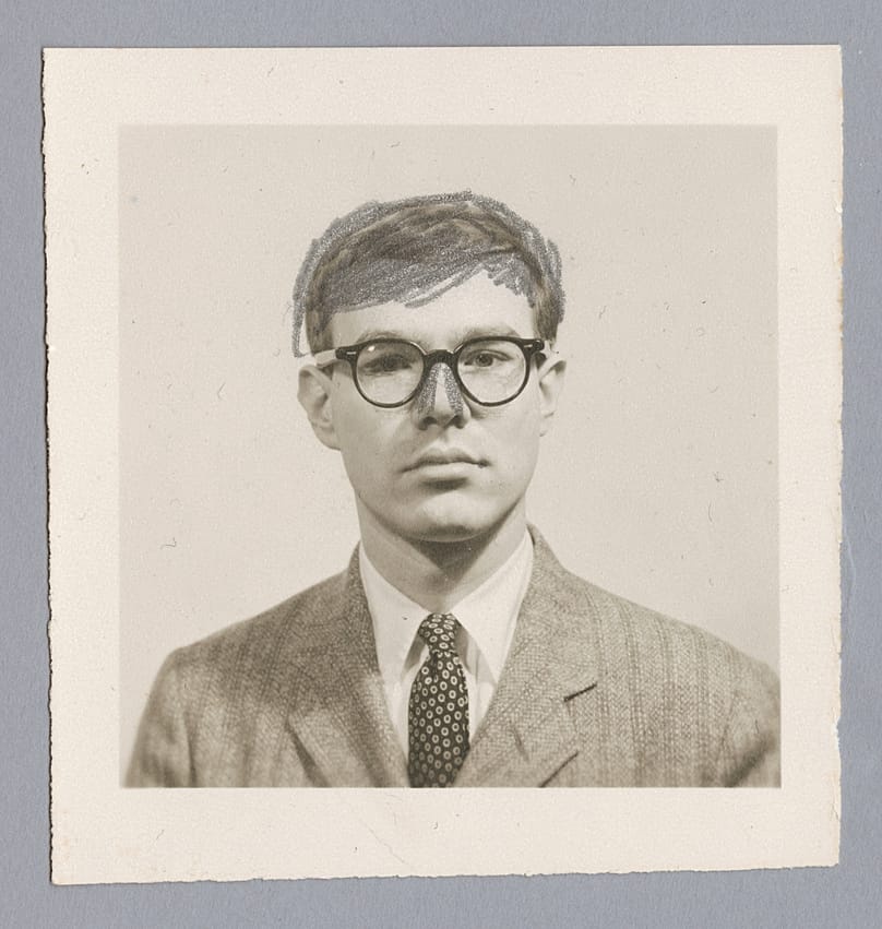 Andy Warhol (Américain, 1928-1987) Self-Portrait (Passport Photograph with Altered Nose), 1956.