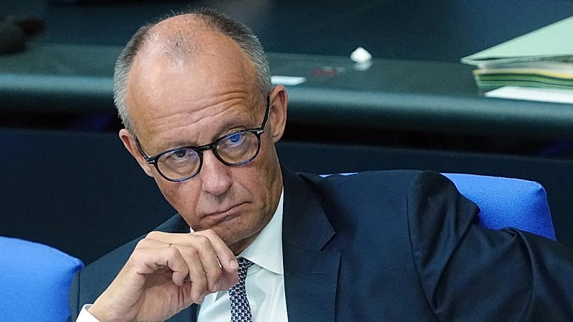 German Chancellor Friedrich Merz attenda a meeting of the German federal parliament in Berlin, 8 September, 2026
