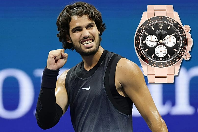 No wardrobe malfunction here to complain about as Carlos Alcaraz's Rolex Daytona 