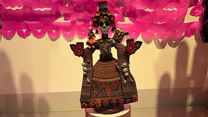 An artisan catrina in the Casa de México (Madrid) exhibitions for the 2026 Day of the Dead.