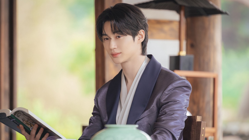 Image from: ‘Perfect Crown’ on Disney+ review: Does Byeon Woo-seok’s first K-drama after ‘Lovely Runner’ meet the mark?