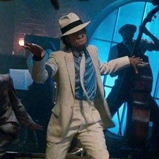 Image from: A look back at Michael Jackson’s most iconic stage outfits