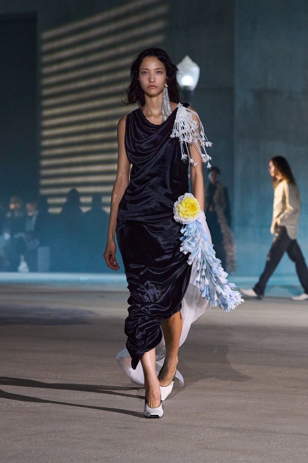 dior cruise 2027 collection los angeles fashion show jonathan anderson runway photos 15