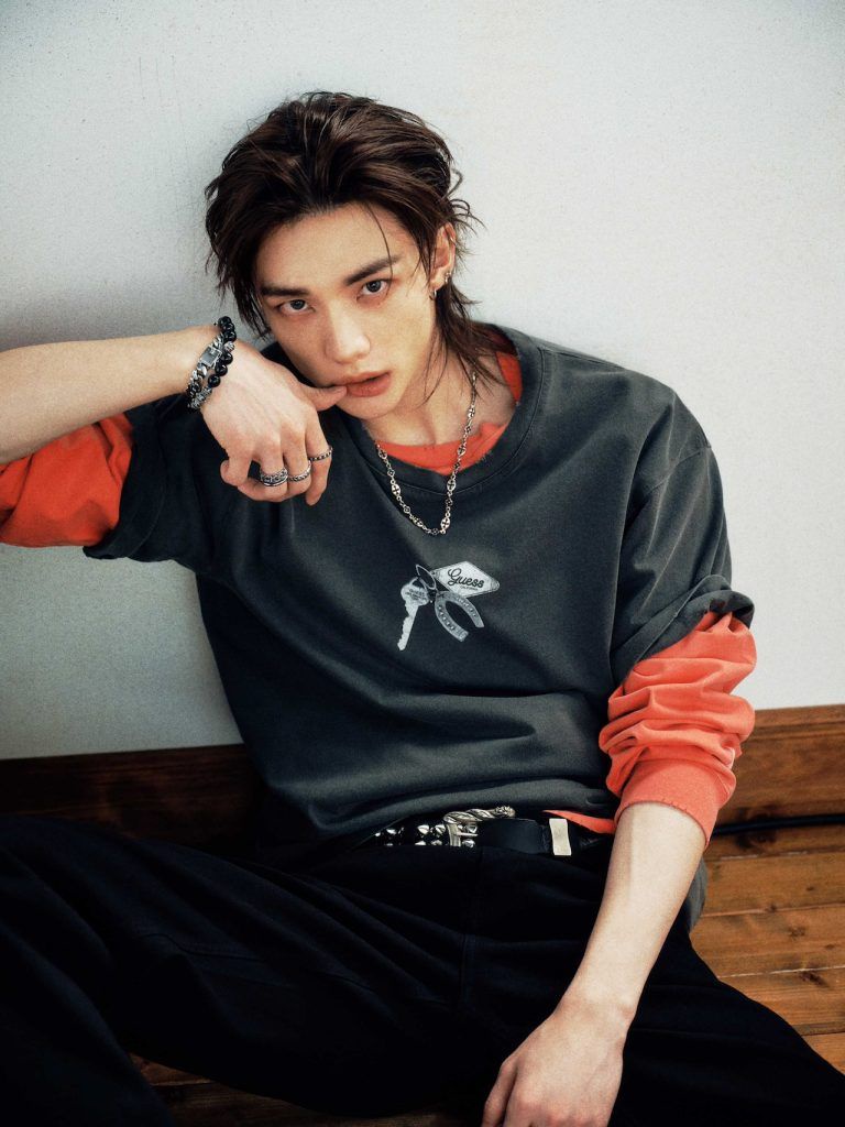 Image from: Hyunjin makes debut as GUESS Global Ambassador in SS26 campaign