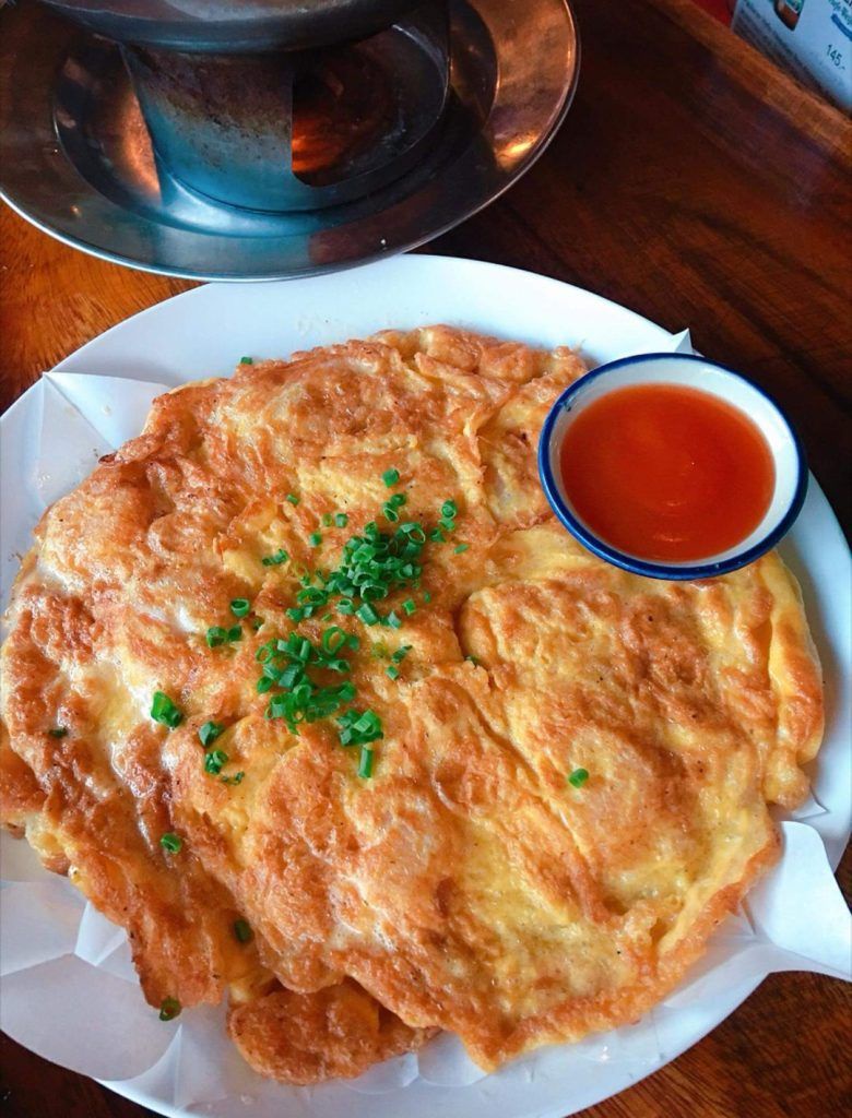 where to eat near lumpini park northeast