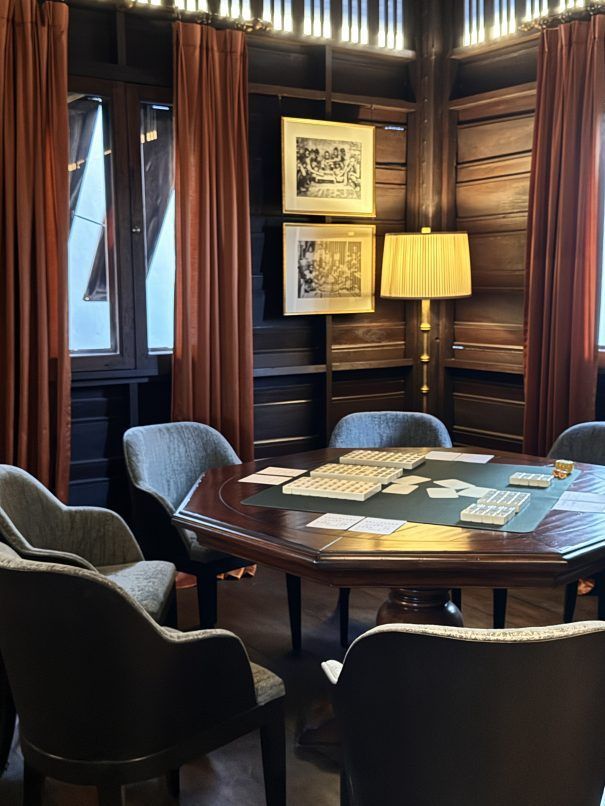 Image from: Your older sister gives you the low-down on Mahjong Palace in Bangkok