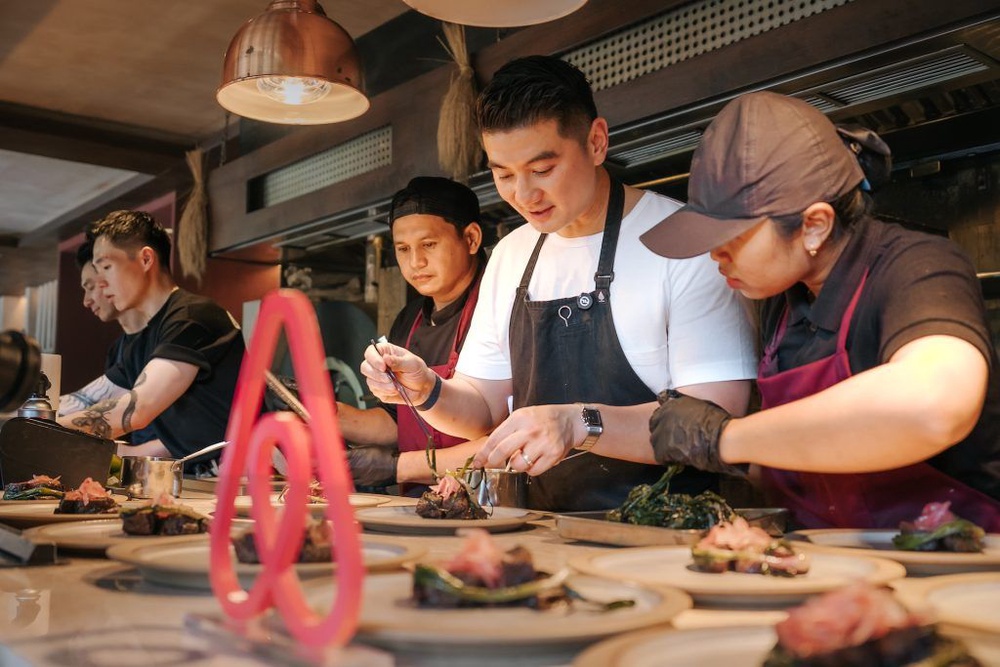 Image from: Lunch by the Poernomo brothers, tracking fireflies and more, here’s experiencing Bali with Airbnb Experiences