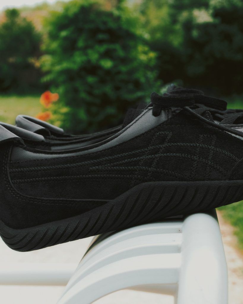 Image from: It’s slim, it’s light, it’s Onitsuka Tiger’s all-new TRAIRINA™