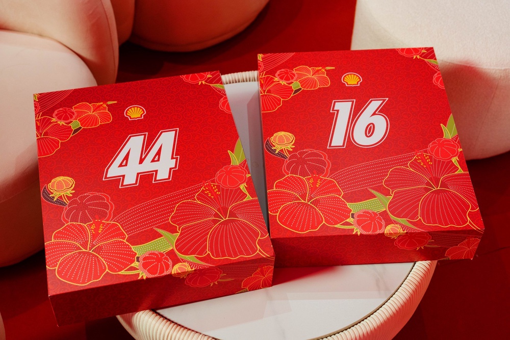 Inisaya for Scuderia Ferrari