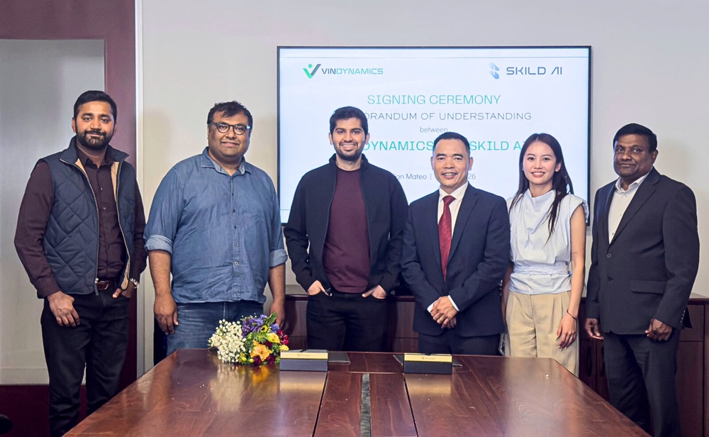 Representatives of VinDynamics and Skild AI at the signing ceremony of a Memorandum of Understanding (MoU) in San Mateo, California, USA.