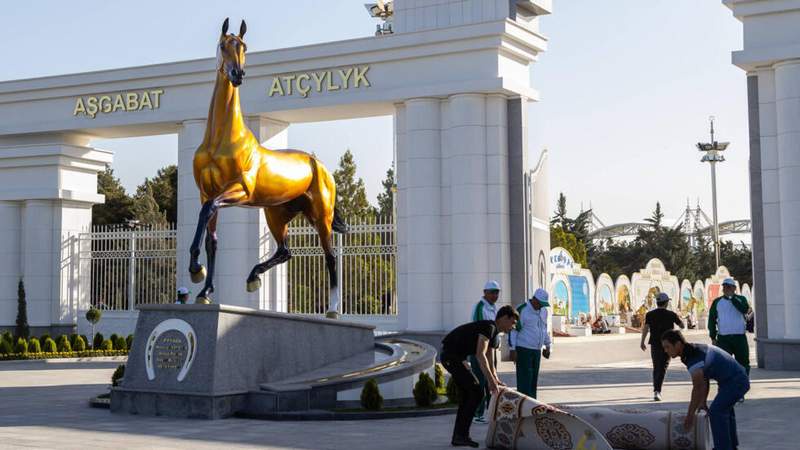 Image from: Turkmenistan's 'heavenly' Akhal-Teke horses celebrated in annual beauty pageants