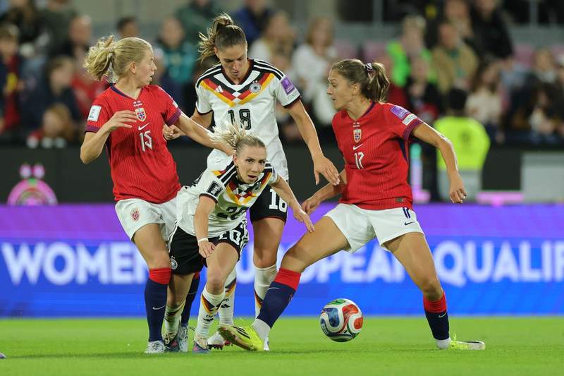 Image from: Germany qualify for 2027 women's World Cup with win over Norway