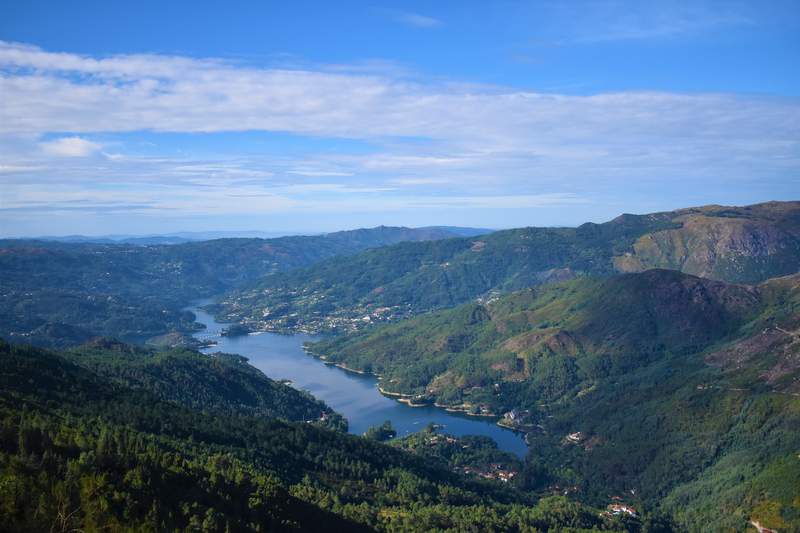 Image from: In Portugal, this lake conceals a surreal landscape in the heart of the mountains (an entire village lies beneath the waters!)