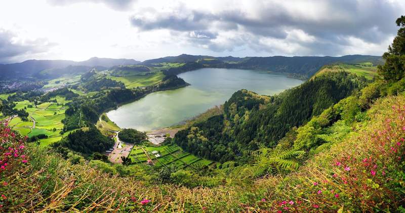 Image from: ‘Forget Lake Como’: In Portugal, these 5 lakes are among the most beautiful in Europe (with truly breathtaking scenery!)