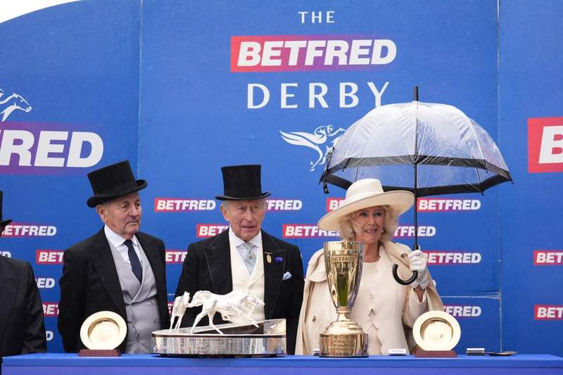 Image from: Epsom racecourse condemns brawl after fight breaks out at Derby attended by King and Queen