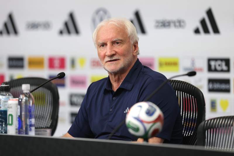 Image from: Völler: Germany excited about World Cup, Neuer in goal for first game