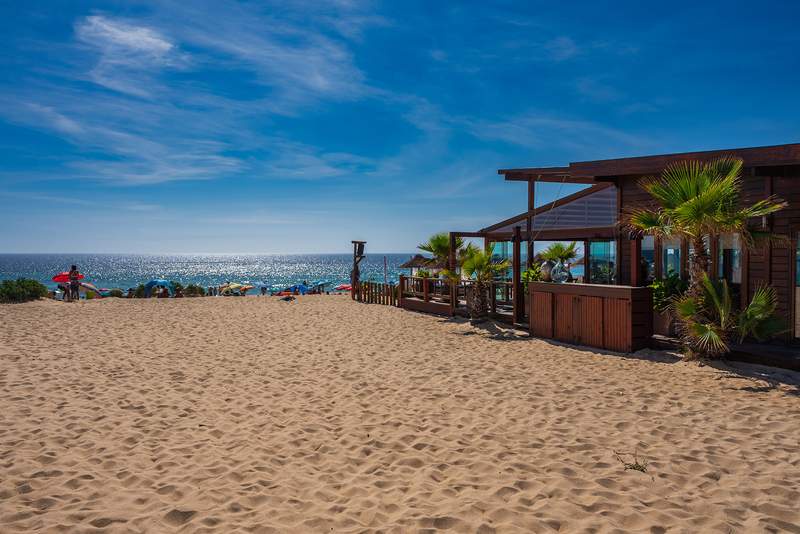 Image from: In Portugal, this elegant seaside town with endless beaches is fittingly nicknamed the ‘Hamptons of Europe’