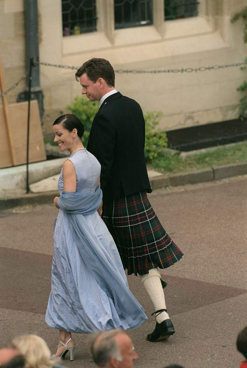 Image from: Edward's ex-girlfriend broke royal protocol within seconds of meeting Queen: 'Worst nightmare!'