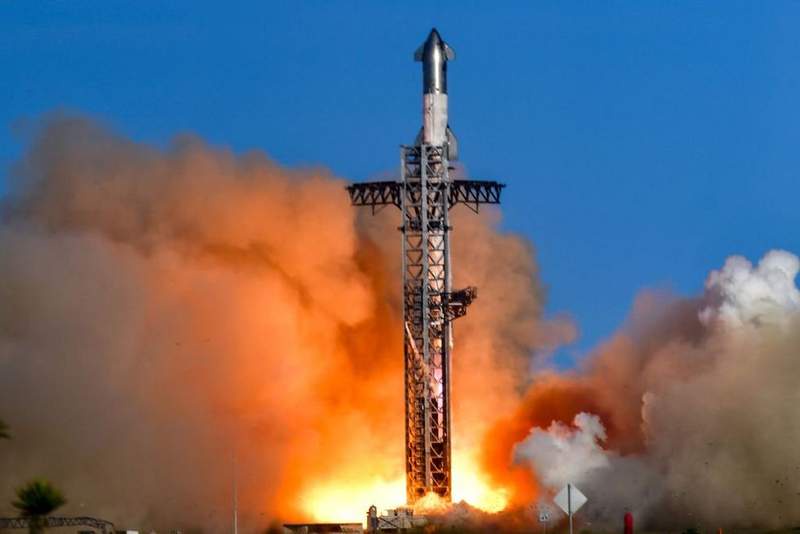 Image from: Elon Musk's SpaceX eyes historic stock market debut which could make him world's first trillionaire