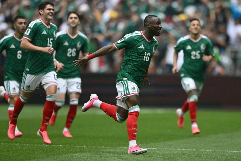 Image from: Who is Julian Quinones? Mexico’s World Cup goalscorer who outshone Cristiano Ronaldo this season